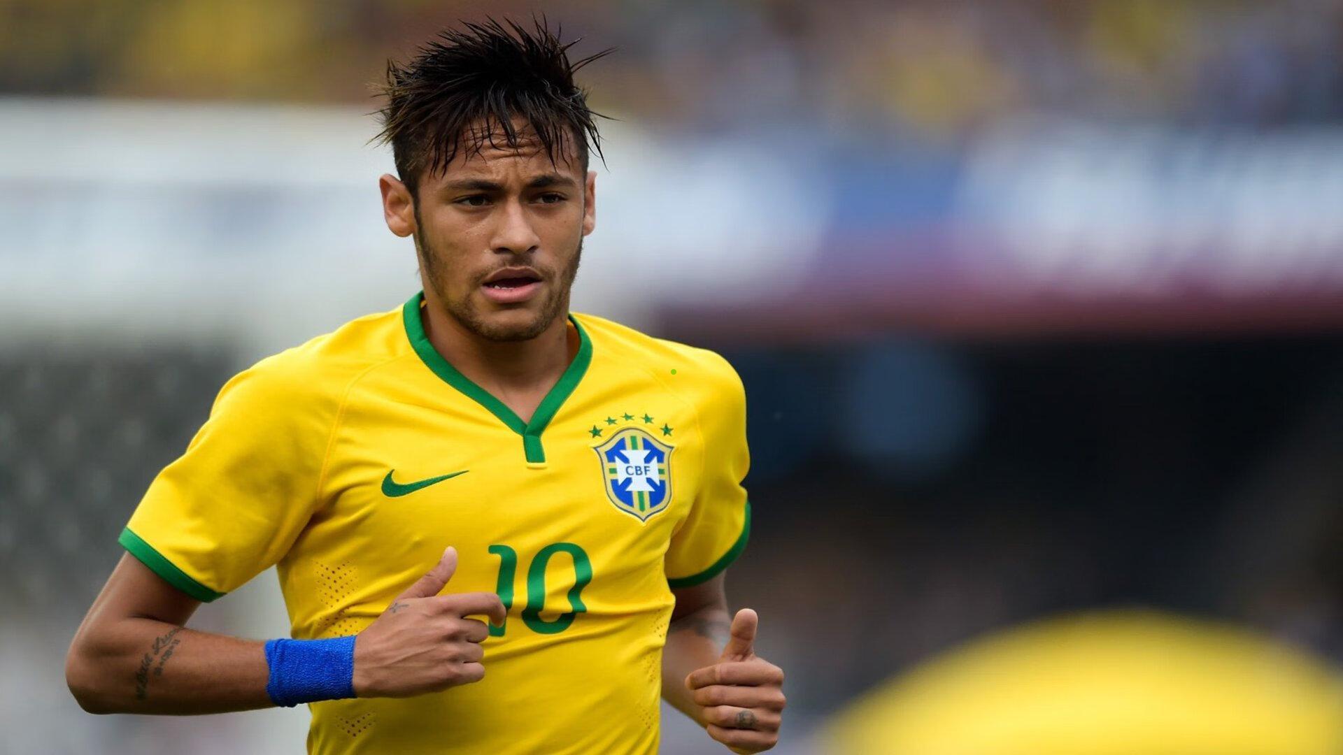 国足出征12强赛，酒店出发奔赴球场，关键战前最后准备